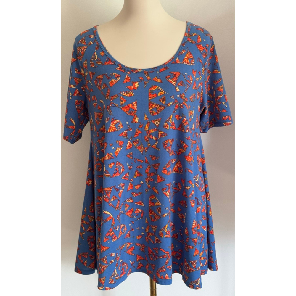 Women's Lularoe Print T-Shirt Blue/Red Size M
